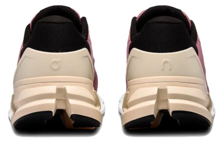 On Running Cloudflyer 4 Dustrose Sand Women’s