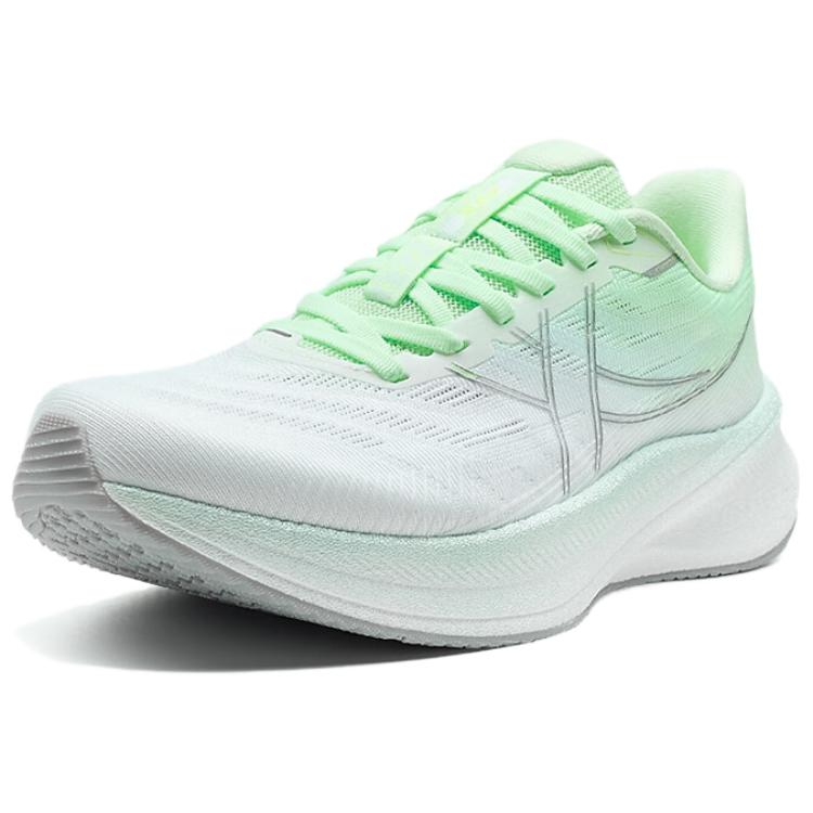 XTEP Coverage Slip Resistant Low top Casual Running Shoes Women’s White Green
