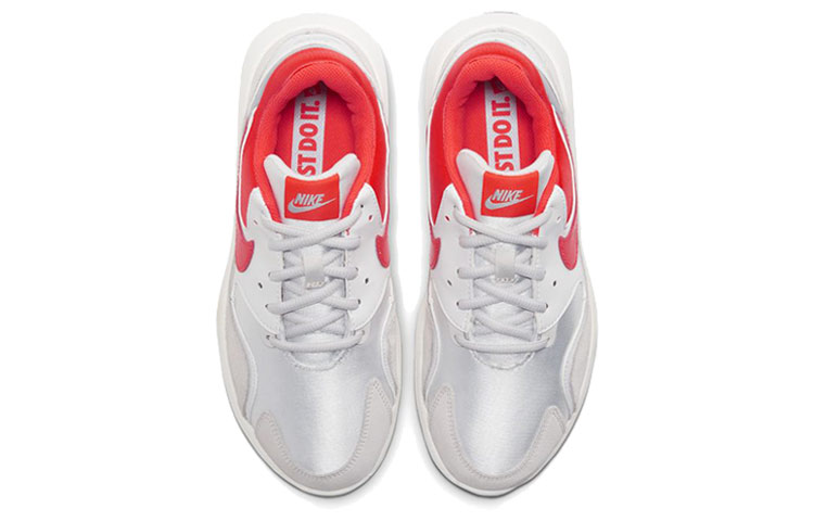 Женские кроссовки Nike Nostalgic (бело-красные) — Белый / красный — фото 4