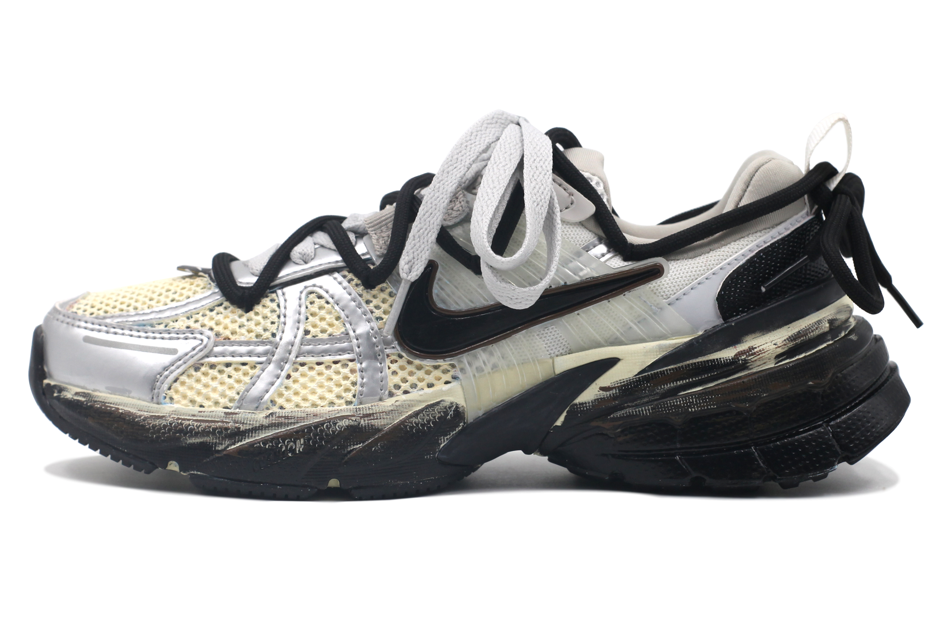 Nike V2K Run Mesh Cushioning, Wear Resistant Low top City Commuting Running Shoes Women’s Silver Gray