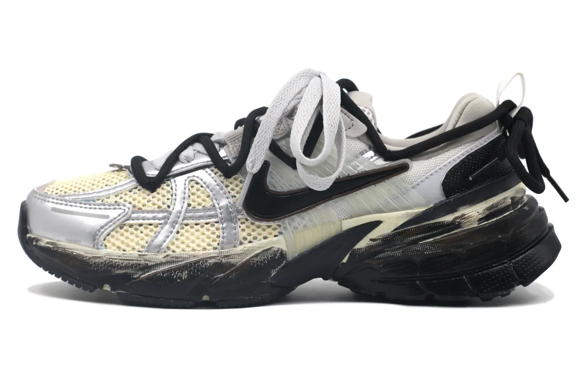 Nike V2K Run Mesh Cushioning, Wear Resistant Low top City Commuting Running Shoes Women's Silver Gray