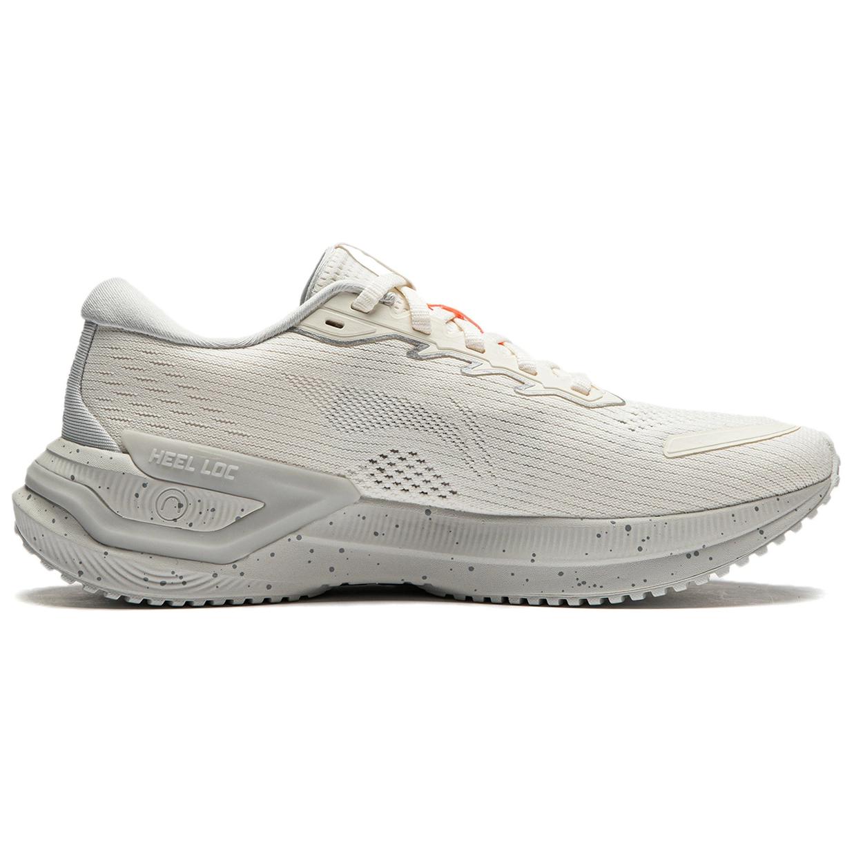 Li Ning YueYing 3.0 Cushioning Slip Resistant Low top Running Shoes Women’s Beige Gray