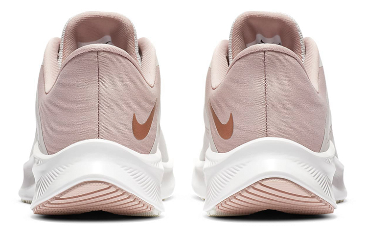Женские кроссовки Nike Quest 3 (розово-белые) — Розовый / белый — фото 5