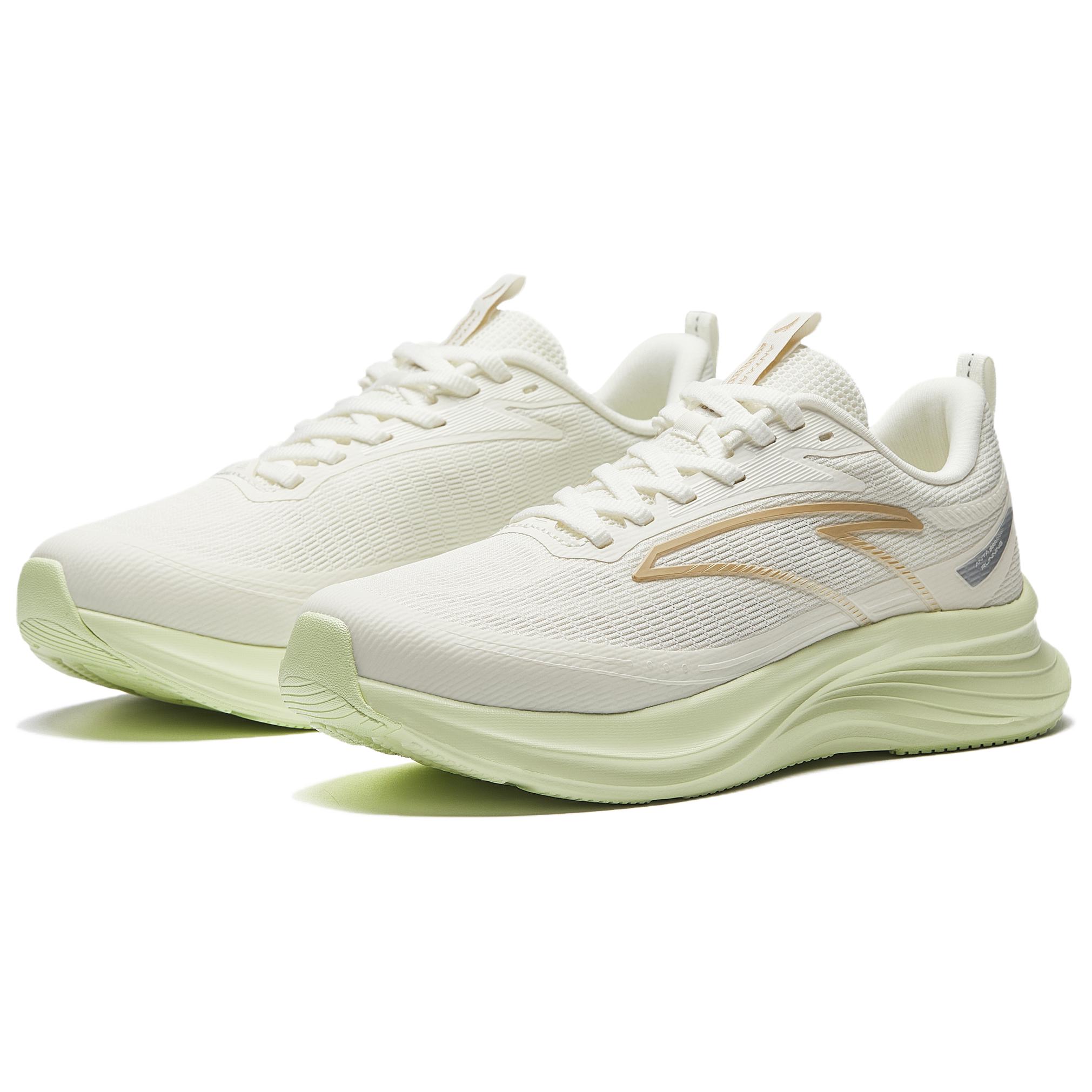 CHAOJIANTA Slip Resistant And Breathable Slip Resistant And Breathable Low top Casual Running Shoes Women’s White