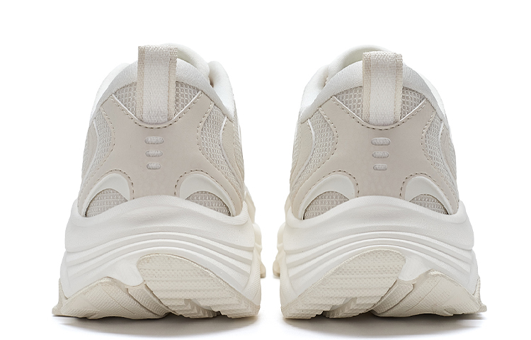 XTEP Slip Resistant Slip Resistant Low top Running Shoes Women’s Gray White