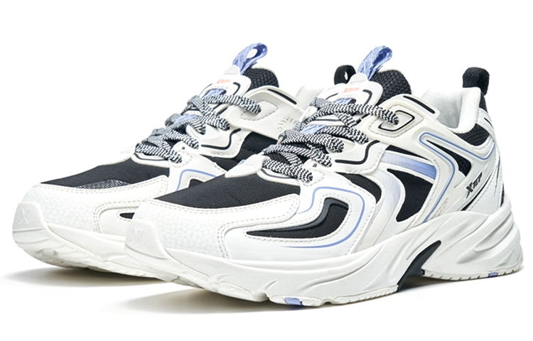 XTEP Dust Free 1.0 Low top Running Shoes Women’s Black White