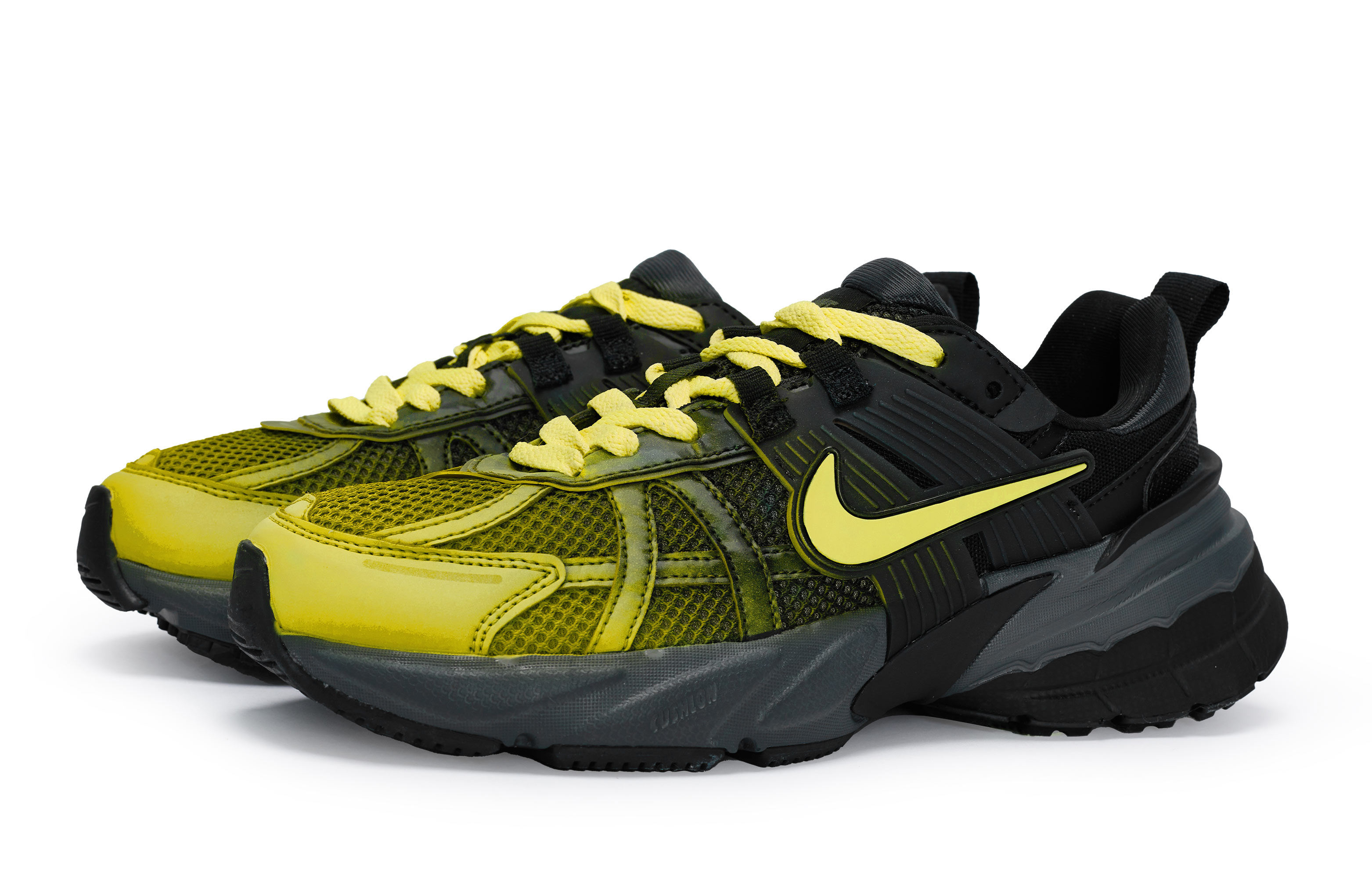 Nike V2K Run Cushioning Abrasion Resistant Cushioning, Wear Resistant Low top Running Shoes Women’s Black Yellow