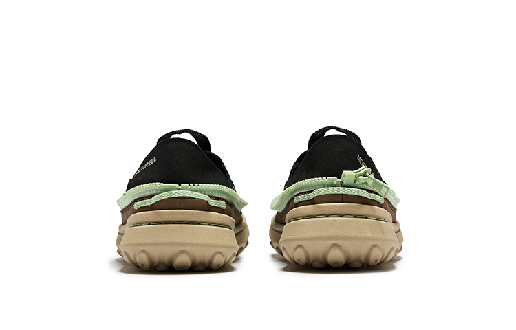 MERRELL Hutmoc 2 Lightweight Outdoor Shoes Women’s Black Green Khaki