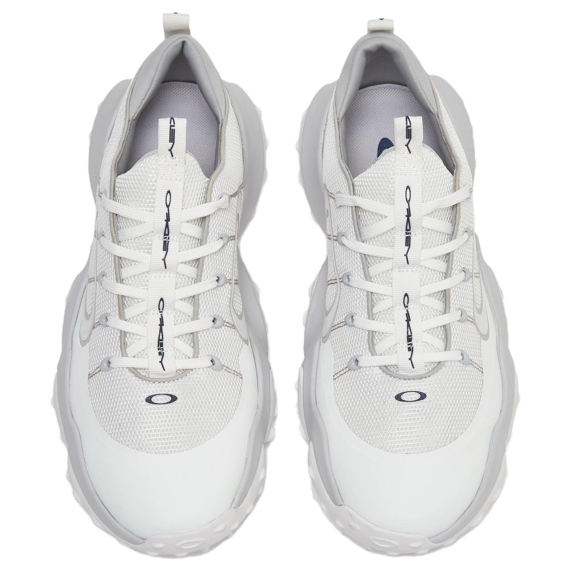 Oakley Waterproof And Breathable Low top Golf Shoes Men’s White Gray