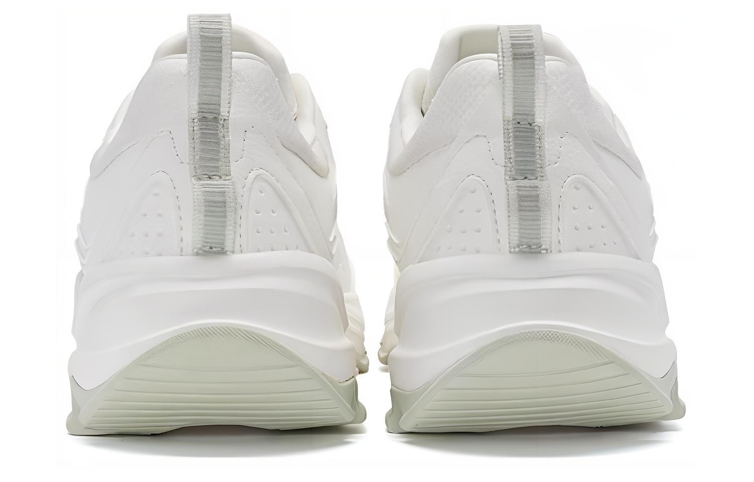 XTEP Cushioning, Wear Resistant Low top Running Shoes Women’s White Green