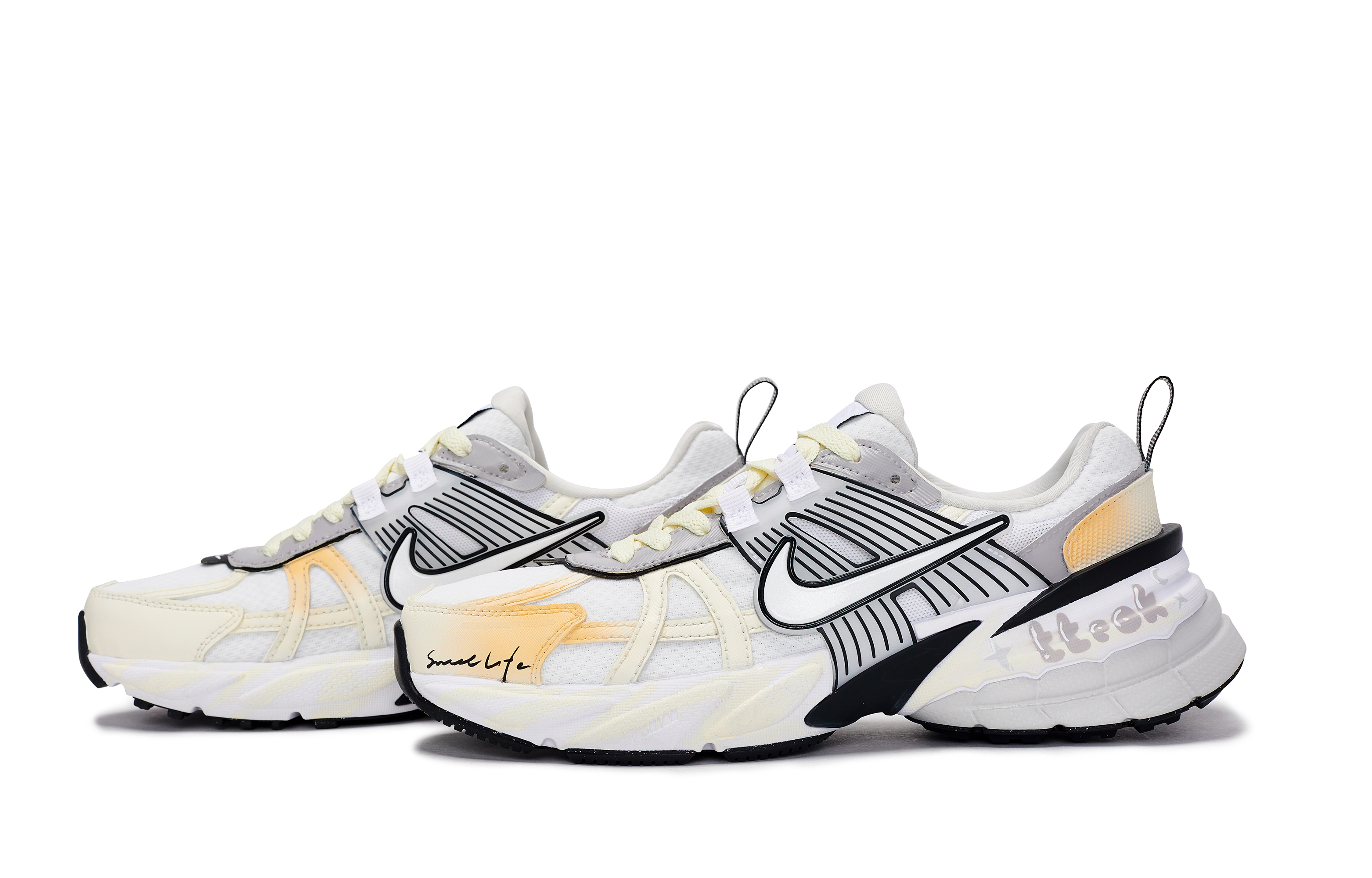 Nike V2K Run Low top Running Shoes Women’s White