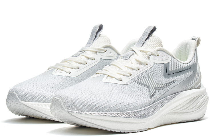 XTEP Kompanio Abrasion Resistant Cushioning Lightweight Low top Running Shoes Women’s Gray White