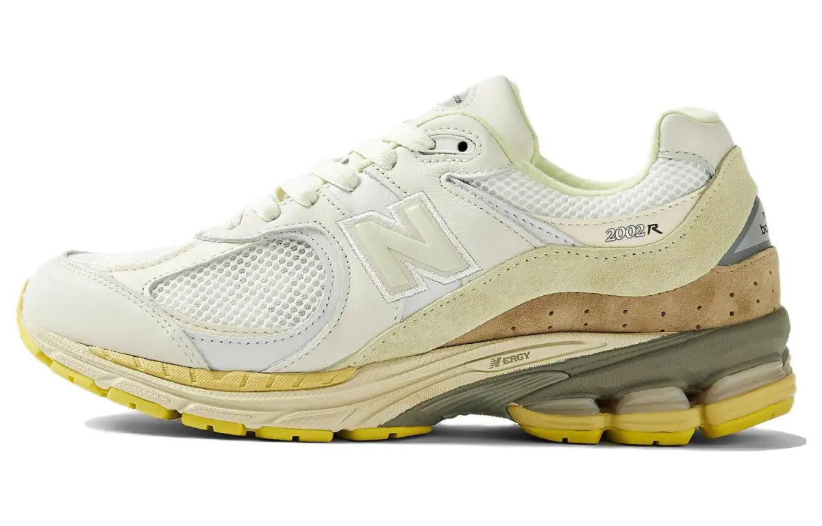 2002R Auralee x 2002R New Balance 'White'