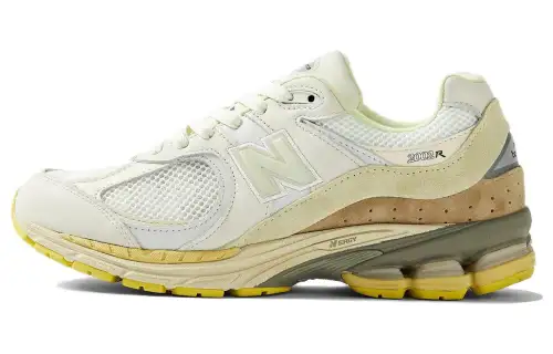 2002R Auralee x 2002R New Balance 'White'