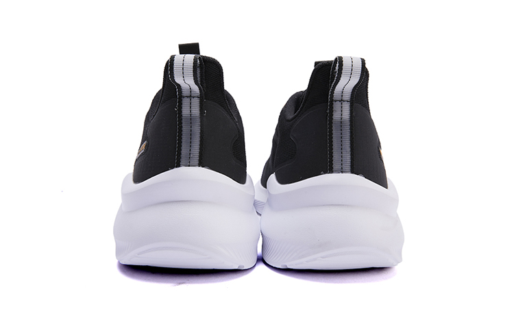 QIAODAN Breaking Wind Breathable, Slip Resistant, And Abrasion Resistant Low top Running Shoes Men’s Black White