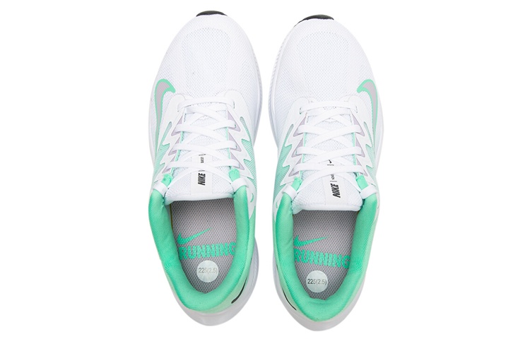 Женские кроссовки Nike Quest 3 (бело-зеленый) — фото 3