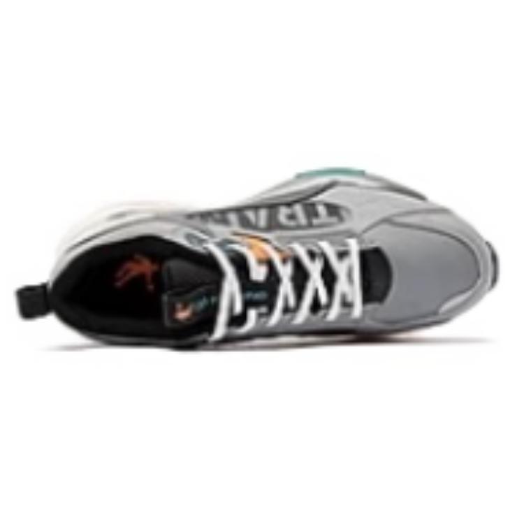 QIAODAN Slip Resistant Abrasion Resistant Low top Running Shoes Men’s Gray Black