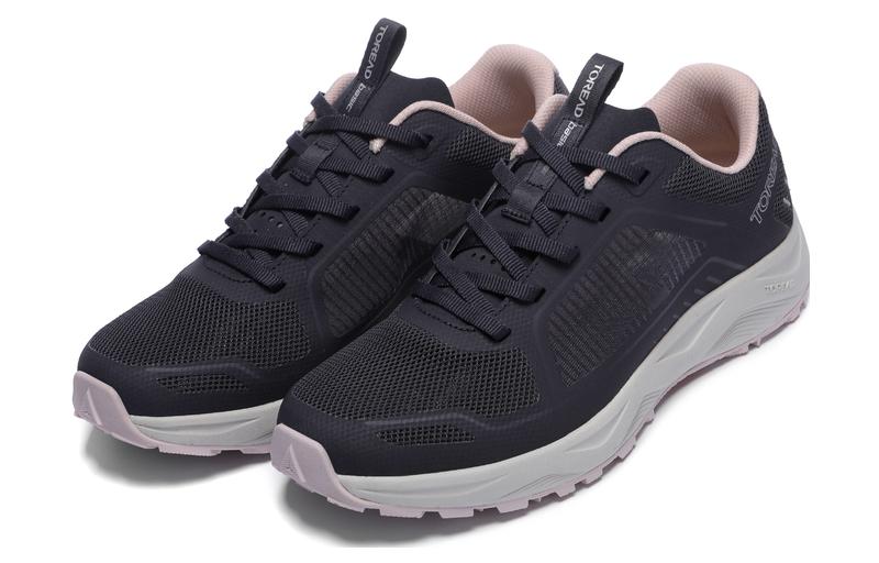 TOREAD Cushioning Slip Resistant Low top Outdoor Shoes Women’s Black