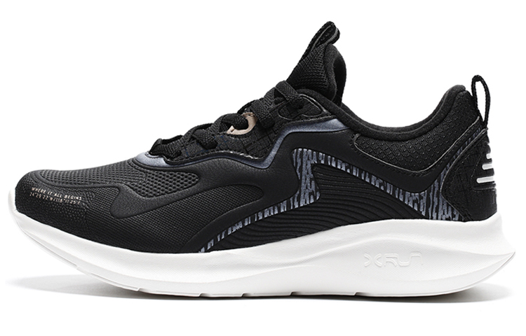 XTEP Lightweight Low top Running Shoes Women’s Black