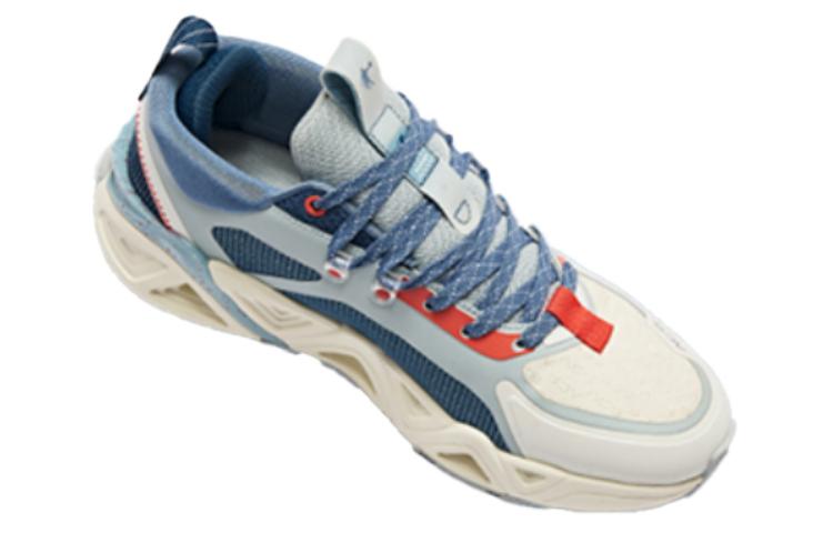 QIAODAN Slip Resistant Abrasion Resistant Low top Running Shoes Men’s Cyan White
