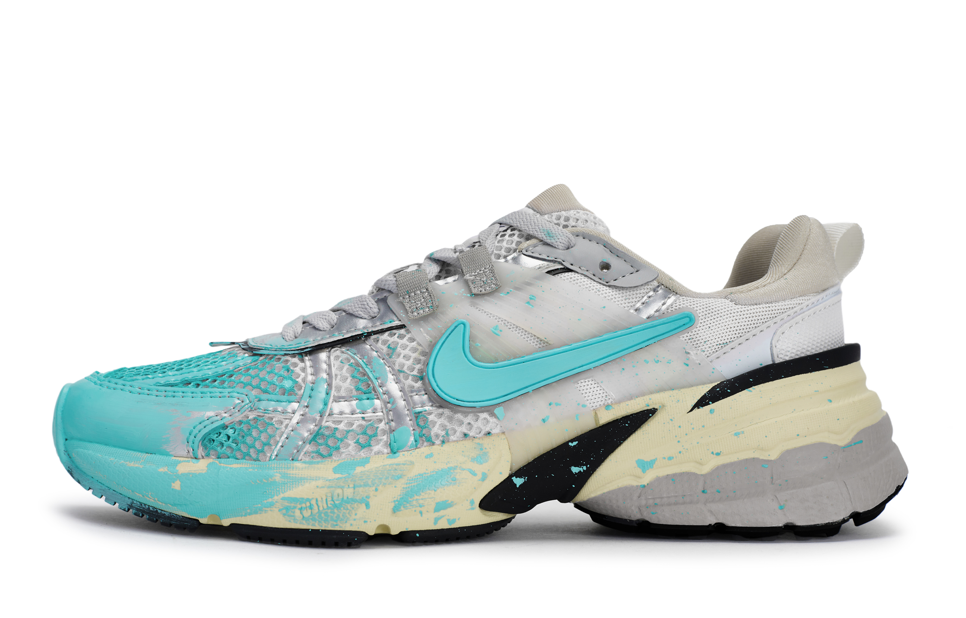 Nike V2K Run Cushioning Slip Resistant Low top Running Shoes Women’s Silver Green