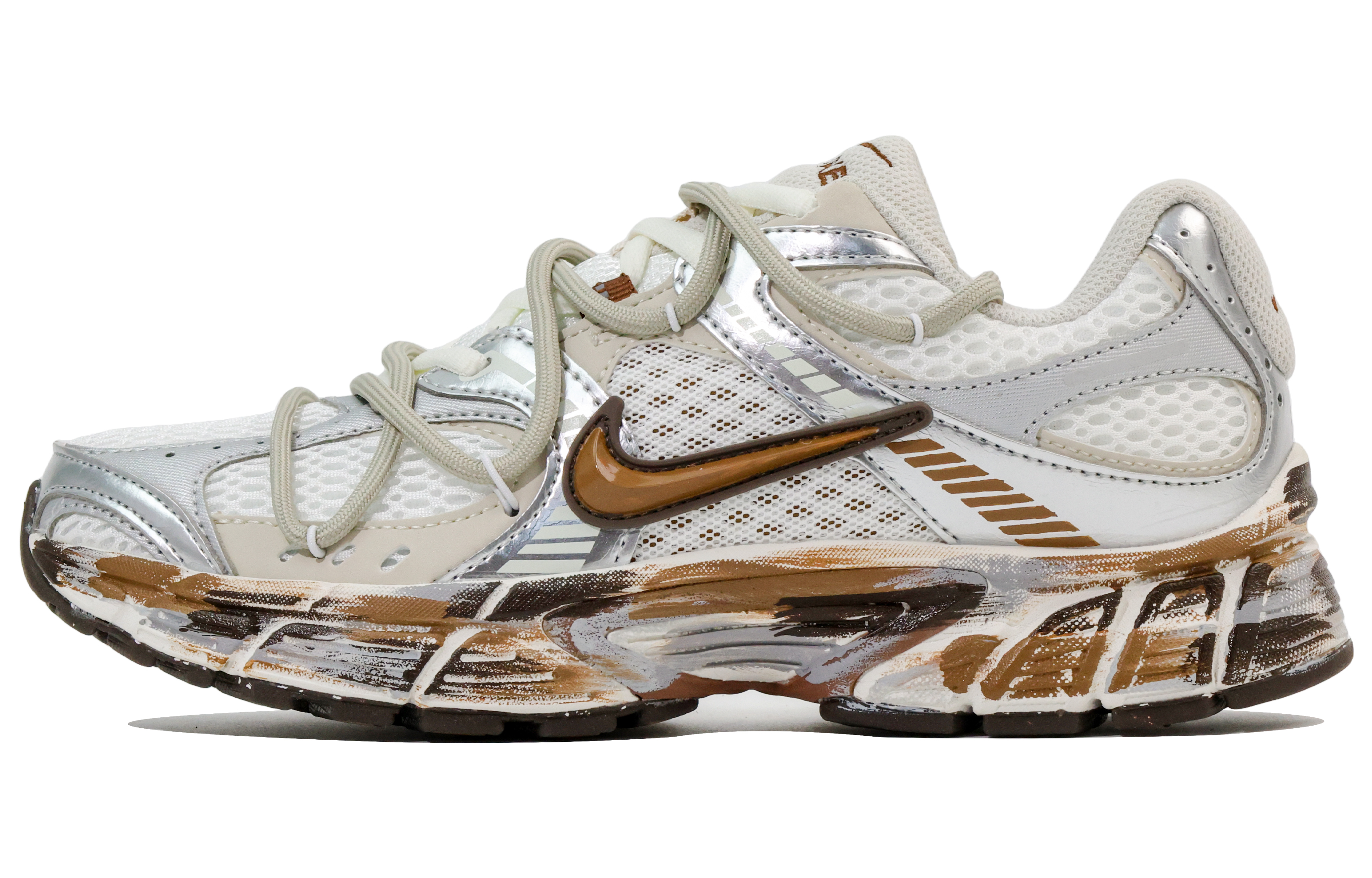 Nike V5 RNR Low top Running Shoes Women’s White Brown