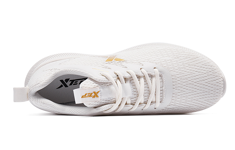 XTEP Cushioning Slip Resistant Abrasion Resistant Lightweight Rebound Low top Running Shoes Men’s Beige
