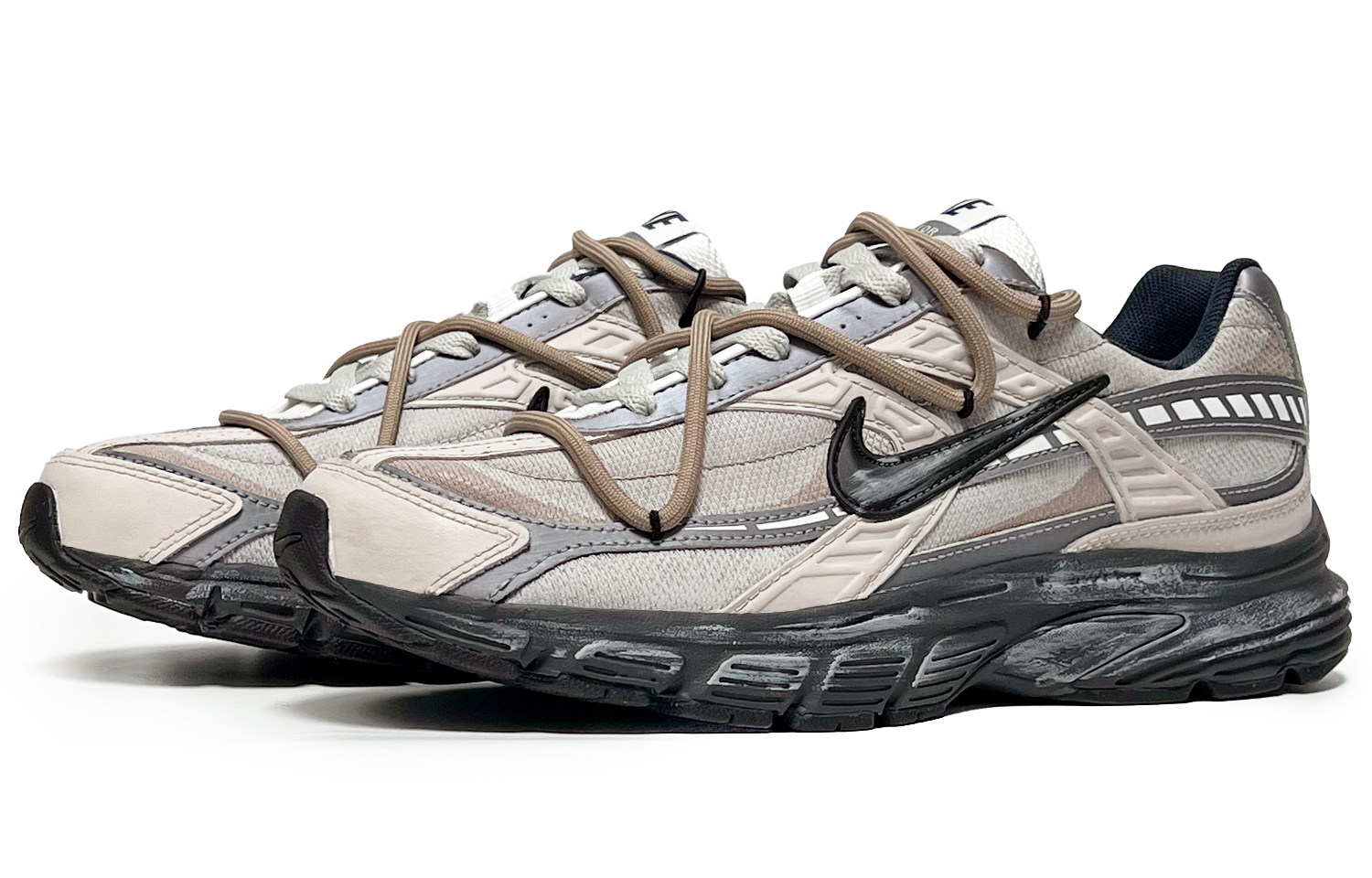 Nike Initiator Cushioning Low top Running Shoes Men’s Brown