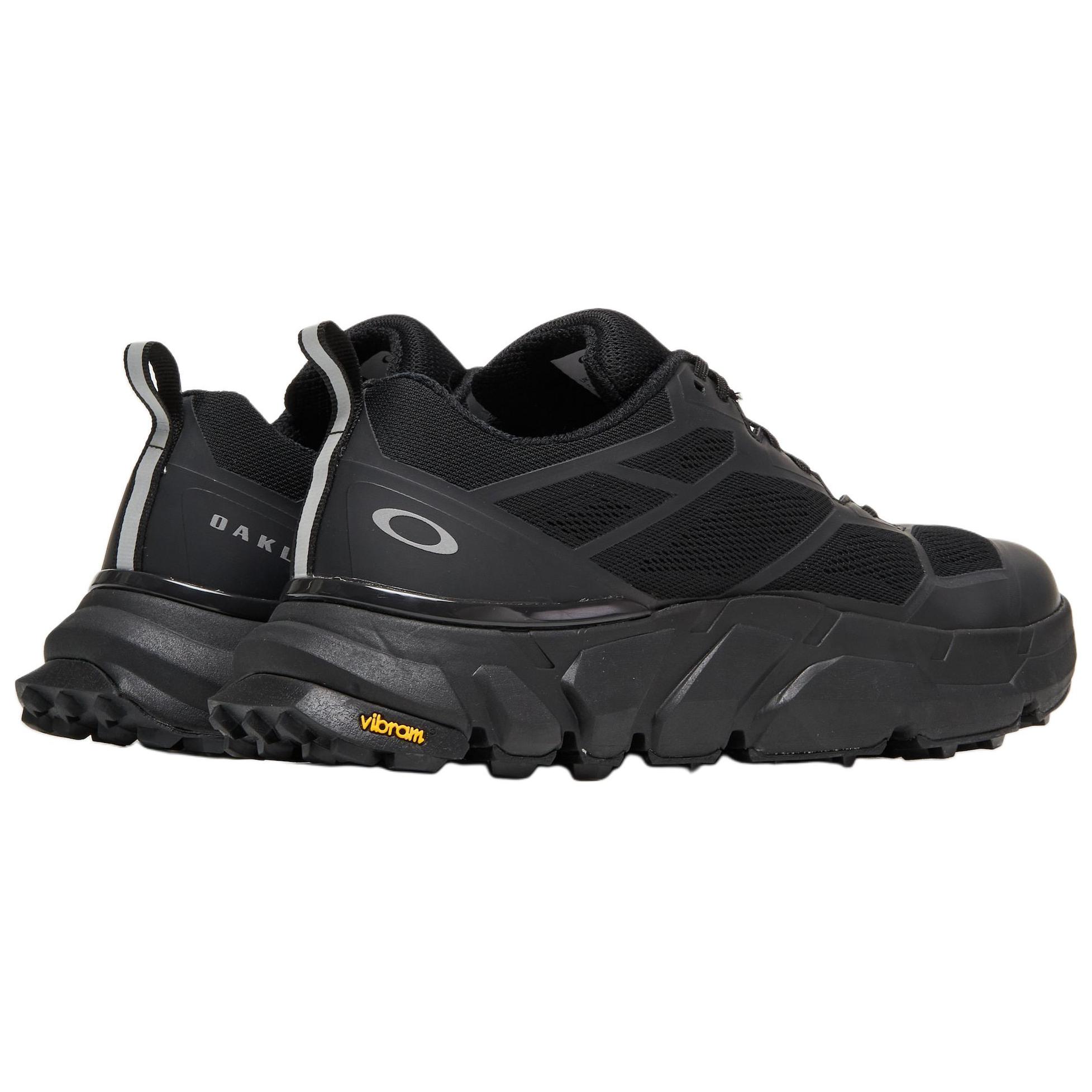 Oakley Low top Outdoor Shoes Unisex Black