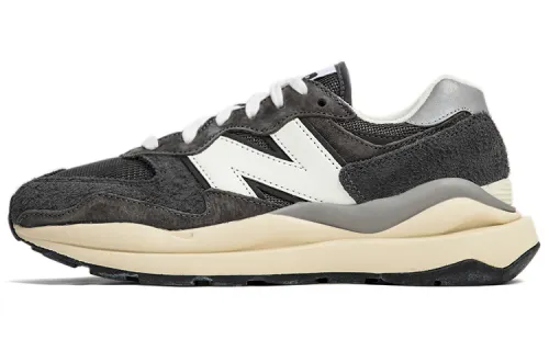 57/40 New Balance 'Magnet Sea Salt'