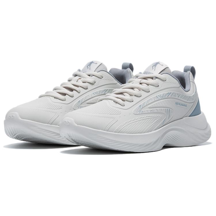 QIAODAN Abrasion Resistant Breathable Low top Casual Running Shoes Men’s Light Gray