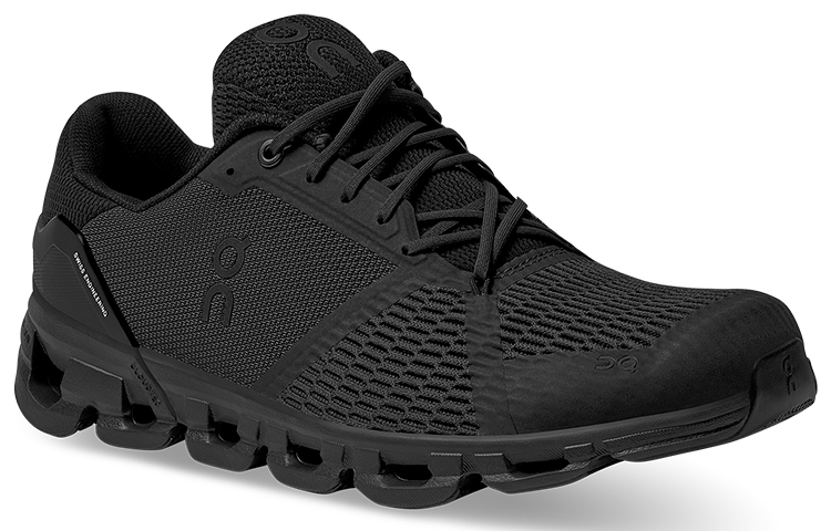 On Cloudflyer ‘Triple Black’