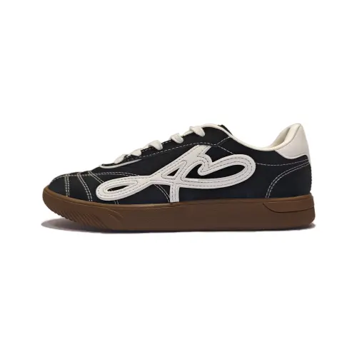 Anta Dreamy Garden German Army Trainers Women's Basic Black/Ivory White