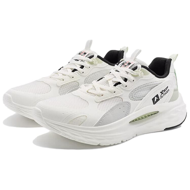 XTEP Lingtao 2.0 Slip Resistant Low top Outdoor Shoes Women’s White Green