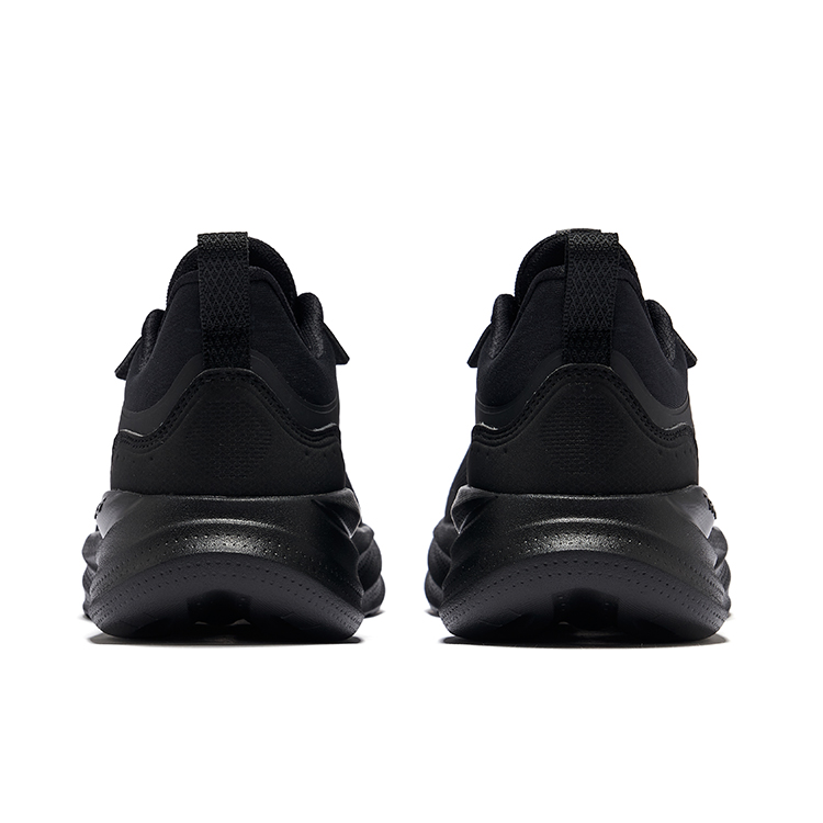 Erke Cushioning Lightweight Rebound Low top Casual Running Shoes Men’s Jet Black