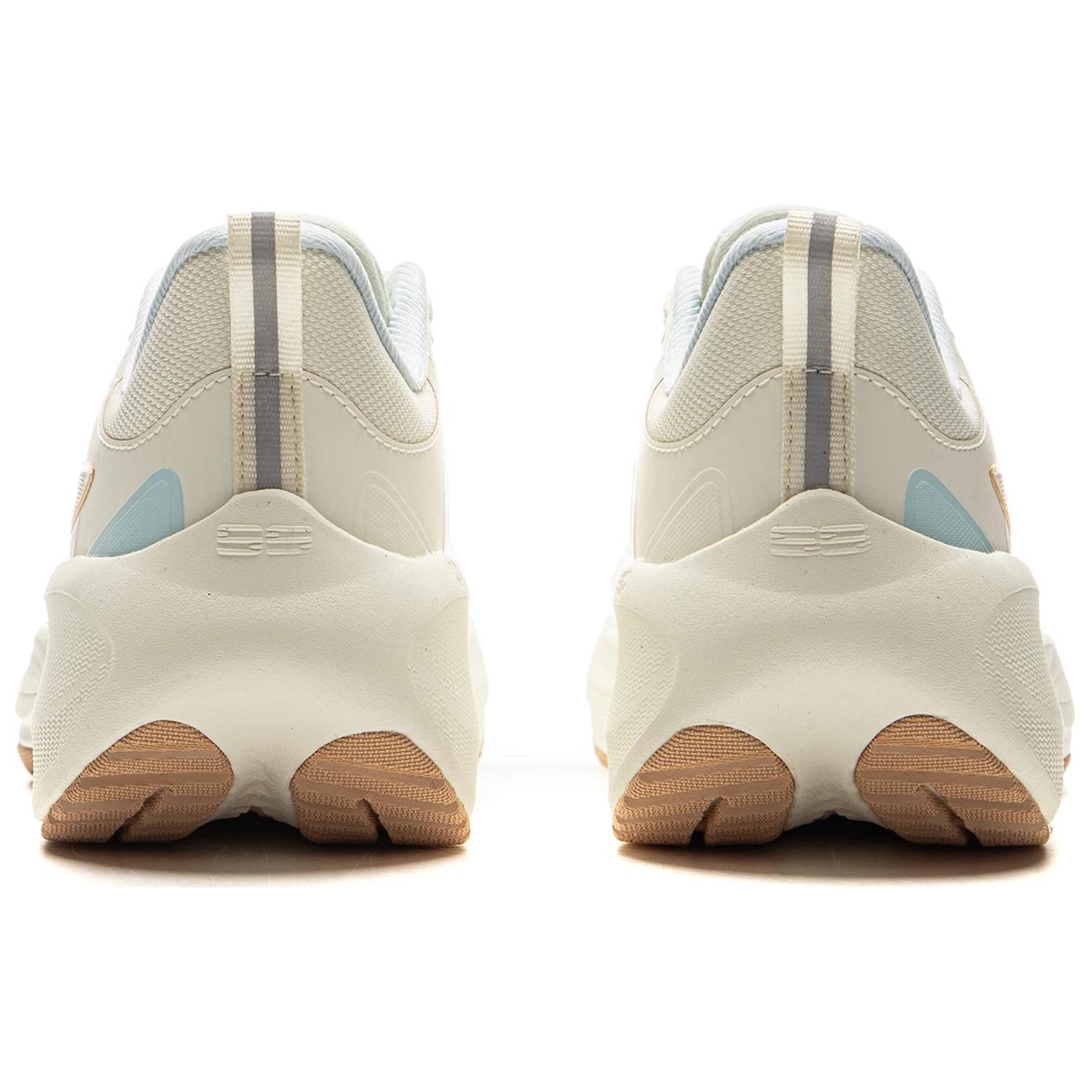 Li Ning Wuyue 2.0 Protective Edition Running Shoes Women’s Low Top Ecru
