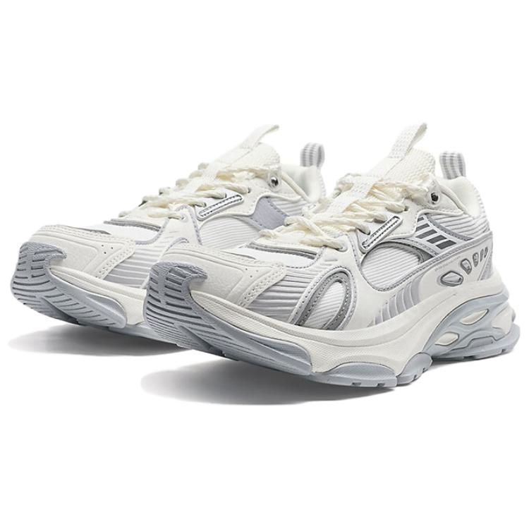 XTEP Slip Resistant Abrasion Resistant Low top Outdoor Shoes Women’s White Gray