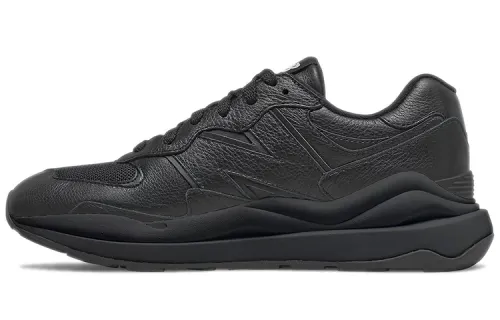 57/40 New Balance 'Black'