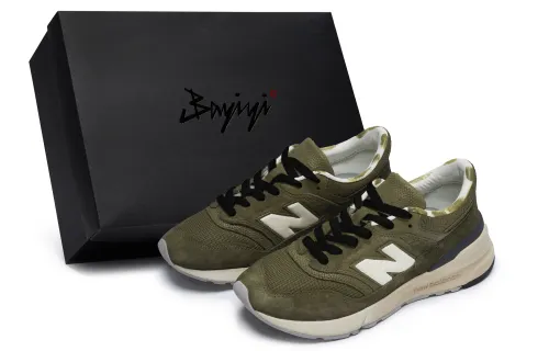 New Balance NB 997R Slip Resistant Low top Running Shoes Unisex Green White