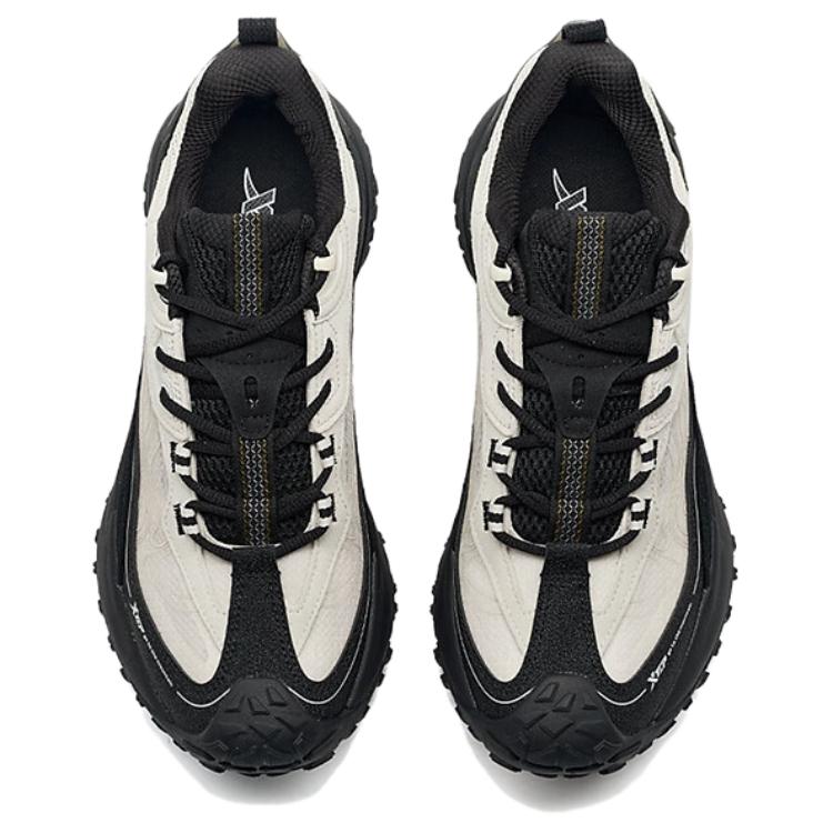 XTEP Abrasion Resistant Moisture Wicking Low top Outdoor Shoes Men’s White Black