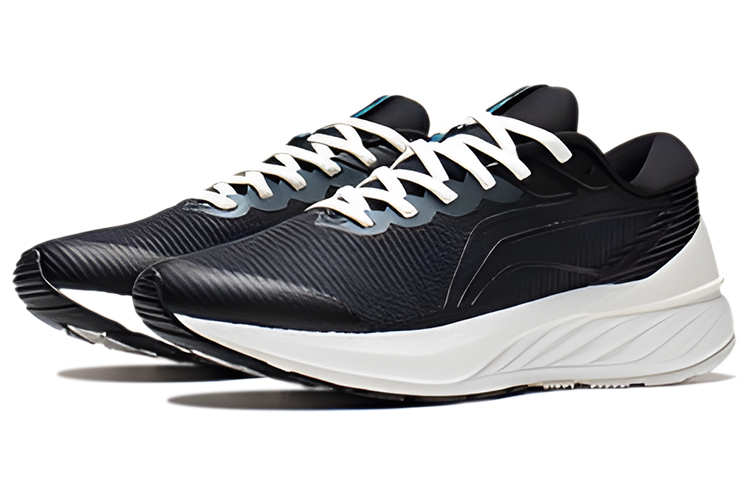 Li Ning YueYing 2.0 Stable Cushioning Low top Running Shoes Women’s Black
