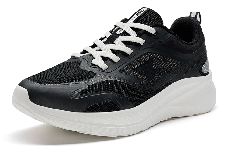 XTEP Feather Slip Resistant Abrasion Resistant Low top Running Shoes Women’s Black White
