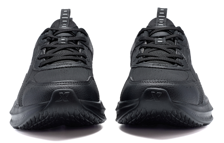 XTEP Slip Resistant Abrasion Resistant Low top Running Shoes Women’s Black