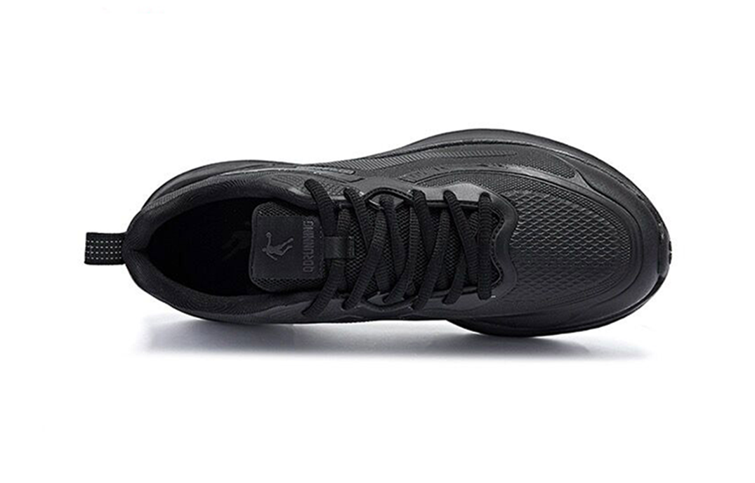 QIAODAN Non slip Lightweight Low top Running Shoes Men’s Black Gold