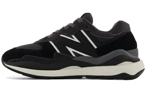 57/40 Wmns New Balance 'Black Dark Grey' Women's