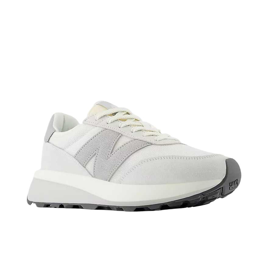 New Balance 370 sneakers