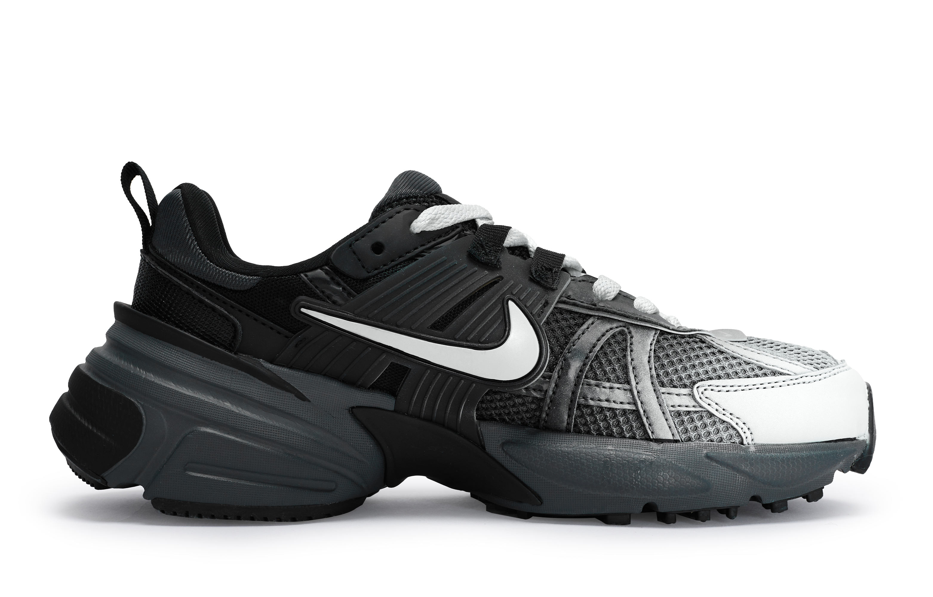 Nike Cushioning Abrasion Resistant Cushioning, Wear Resistant Low top Casual Running Shoes Women’s Black White