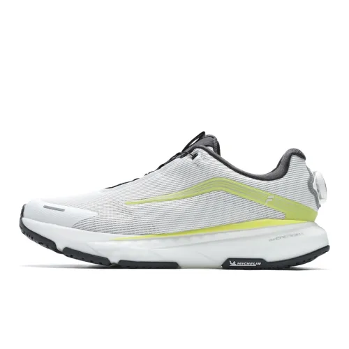 FILA Low top Running Shoes Men's Bright White/Sulfur Spring Green