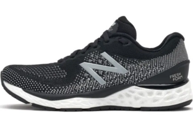 New Balance NB 880 Comfortable Mid top Running Shoes Women's Black B Width