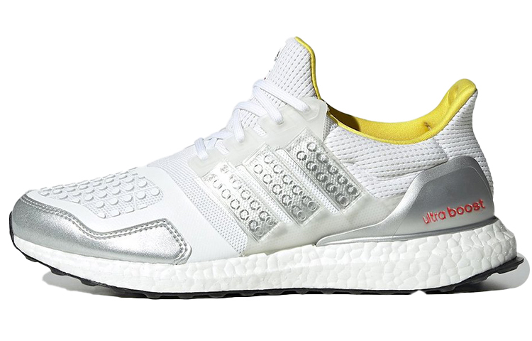 UltraBoost Lego x UltraBoost Adidas Dna